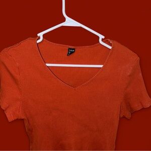 BURNT ORANGE CROP TOP